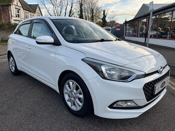 Used Hyundai i20 2016 for sale - 76353755: Photo