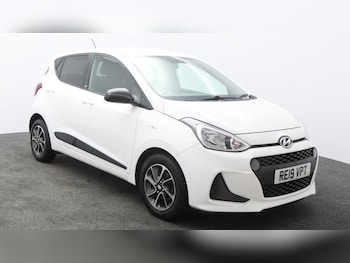 Used Hyundai i10 2019 for sale - 77116992: Photo