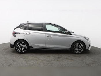 Used Hyundai i20 2024 for sale - 77117021: Photo
