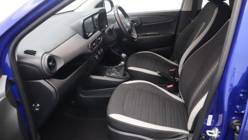 Used Hyundai i10 2021 for sale - 77117493: Photo 9