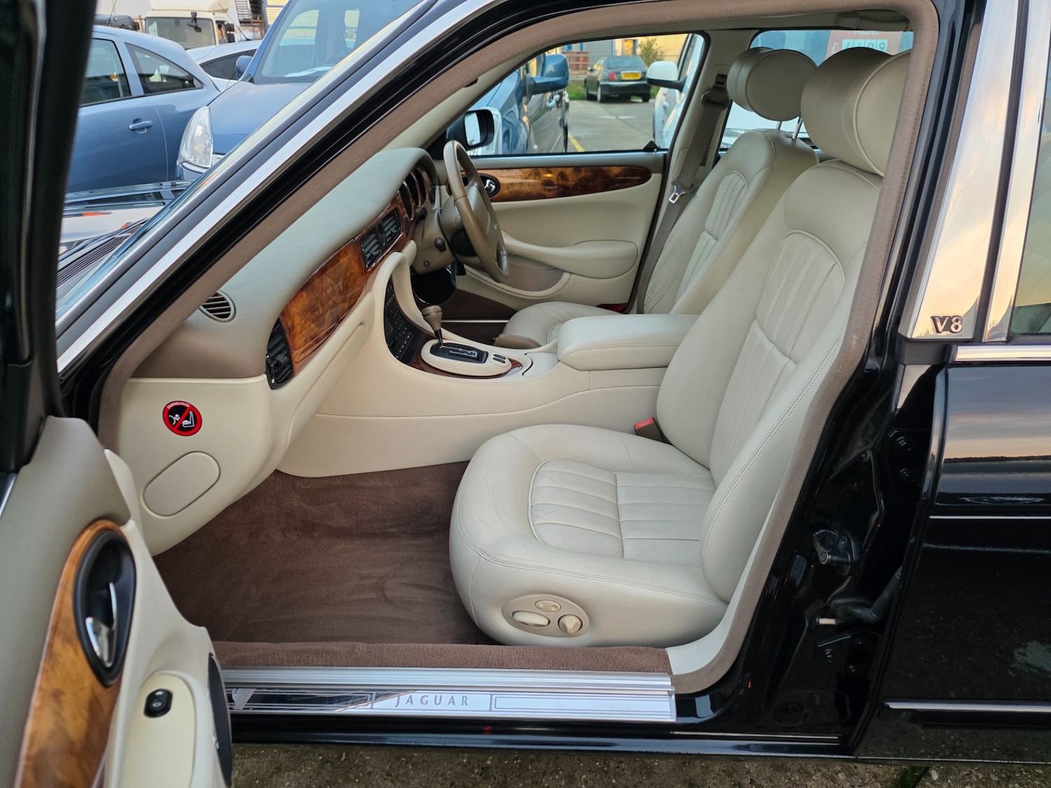 Used Jaguar XJ 2001 for sale - 76504902: Photo 12