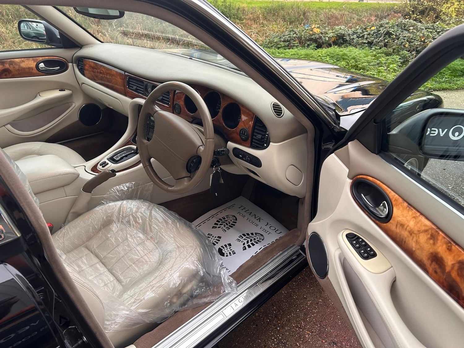 Used Jaguar XJ 2001 for sale - 76504902: Photo 18