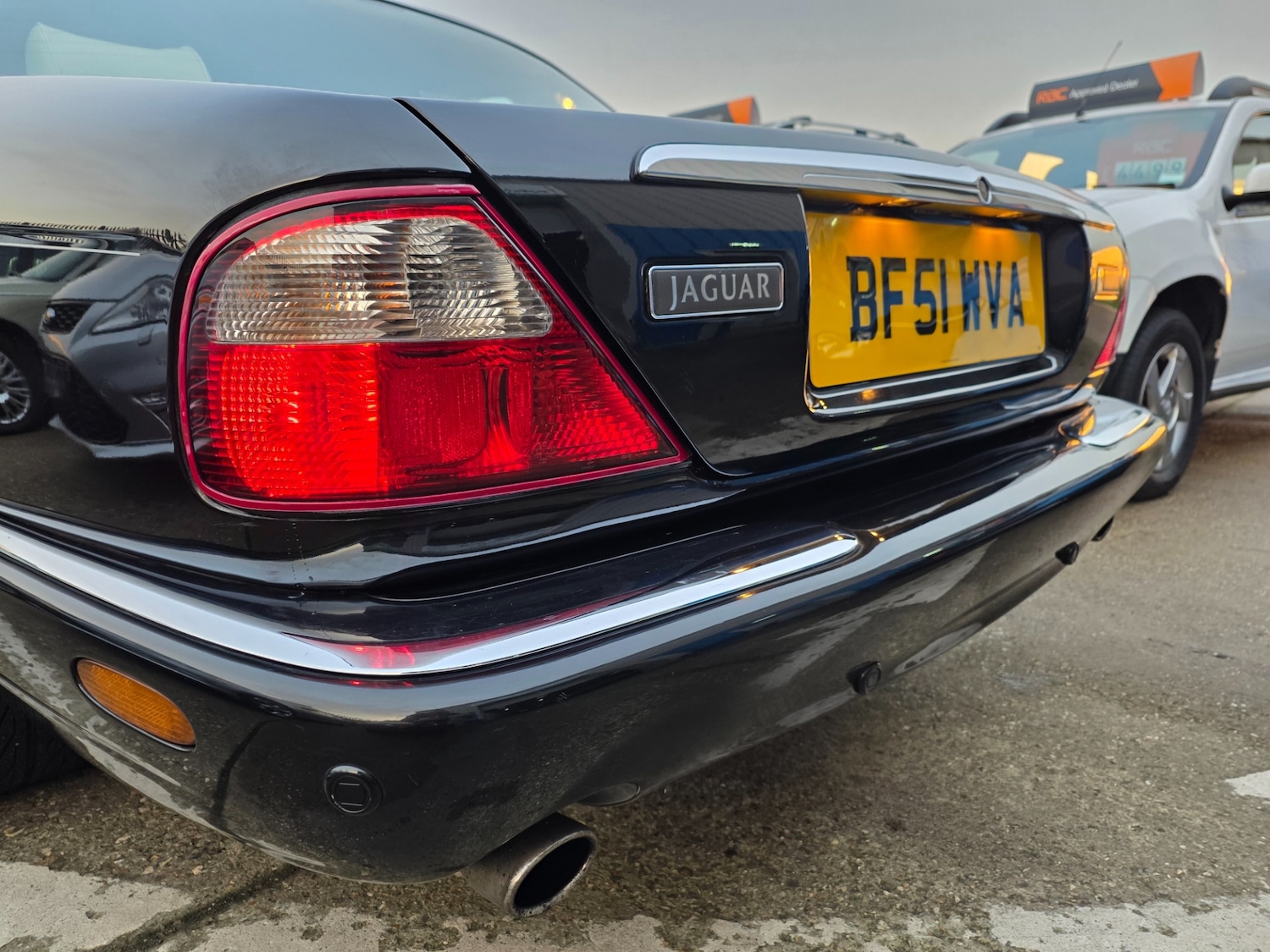 Used Jaguar XJ 2001 for sale - 76504902: Photo 28