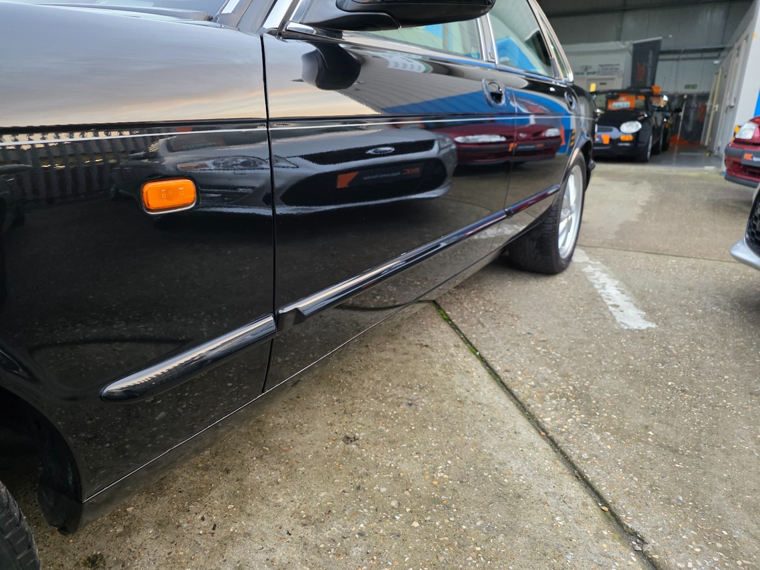 Used Jaguar XJ 2001 for sale - 76504902: Photo 37