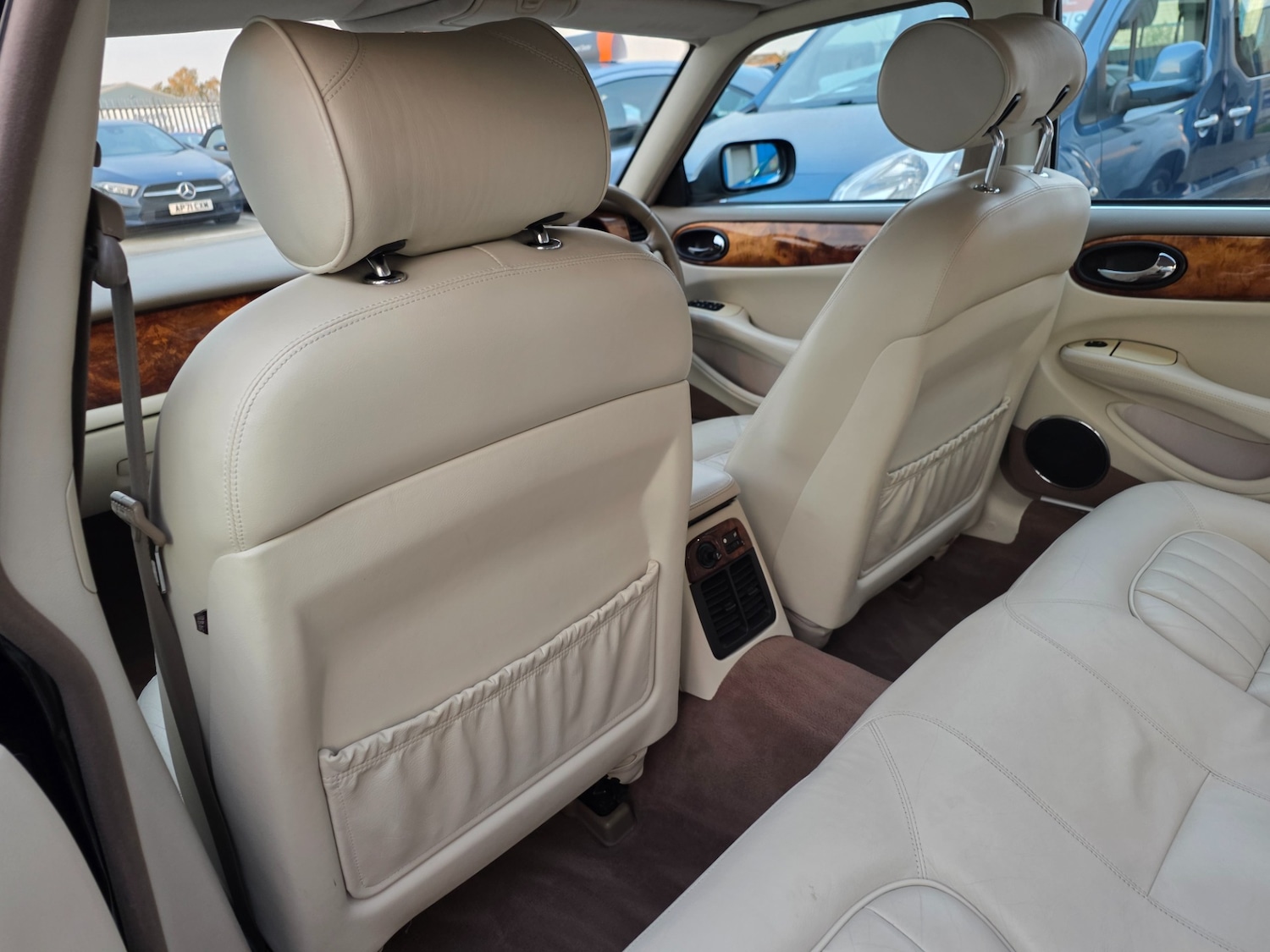 Used Jaguar XJ 2001 for sale - 76504902: Photo 51
