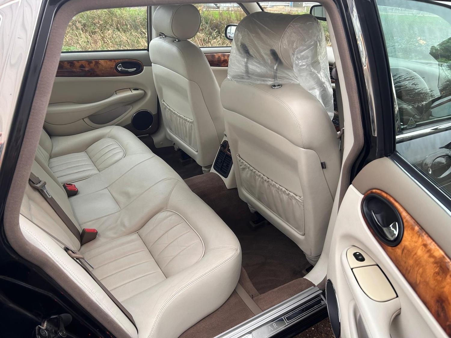 Used Jaguar XJ 2001 for sale - 76504902: Photo 52