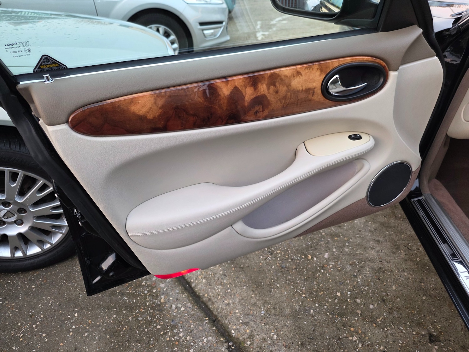 Used Jaguar XJ 2001 for sale - 76504902: Photo 58