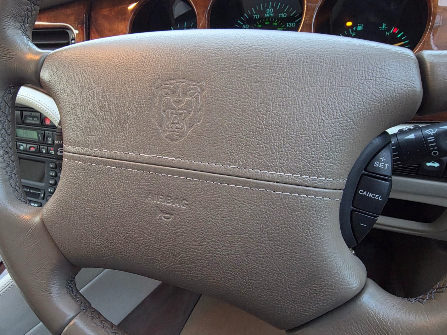 Used Jaguar XJ 2001 for sale - 76504902: Photo 64