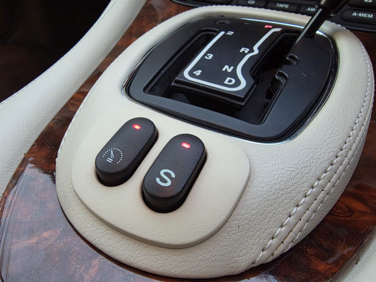 Used Jaguar XJ 2001 for sale - 76504902: Photo 69