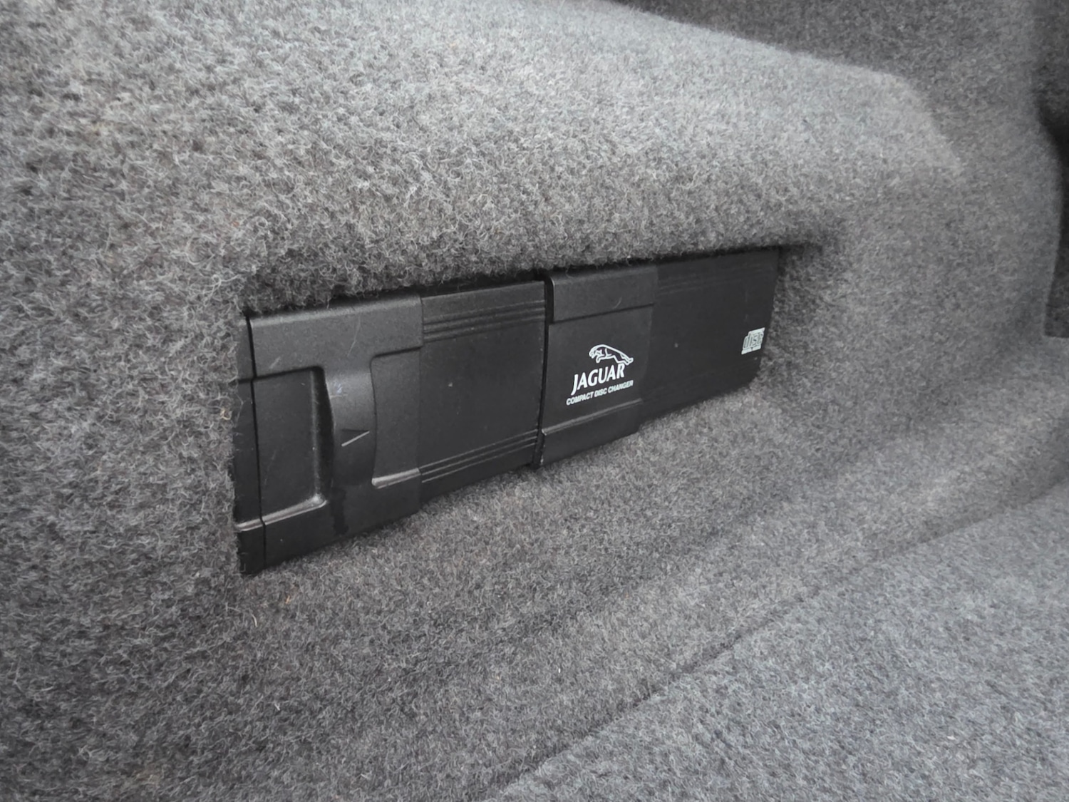 Used Jaguar XJ 2001 for sale - 76504902: Photo 78