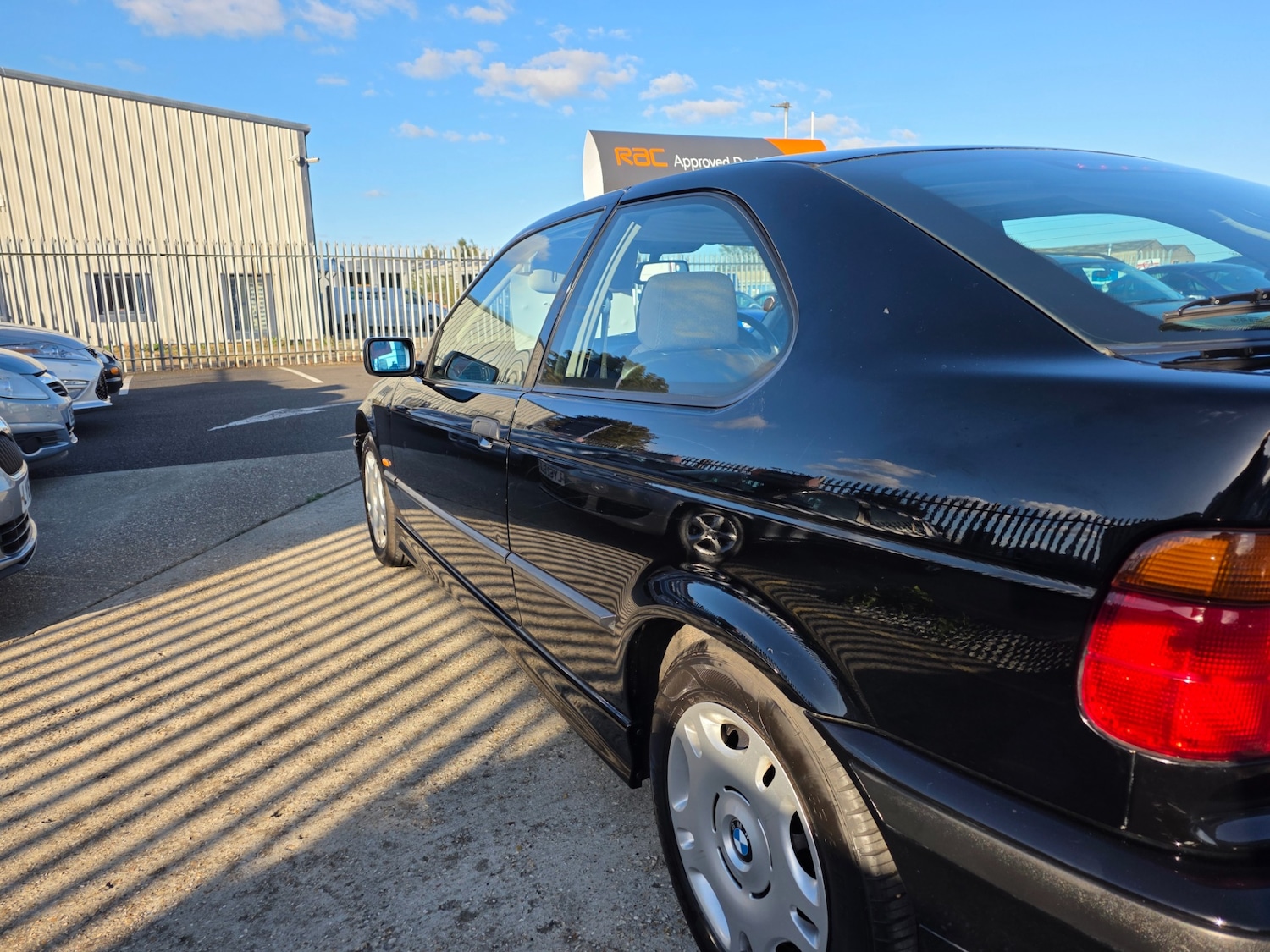 Used BMW 3 Series 2000 for sale - 76082958: Photo 2