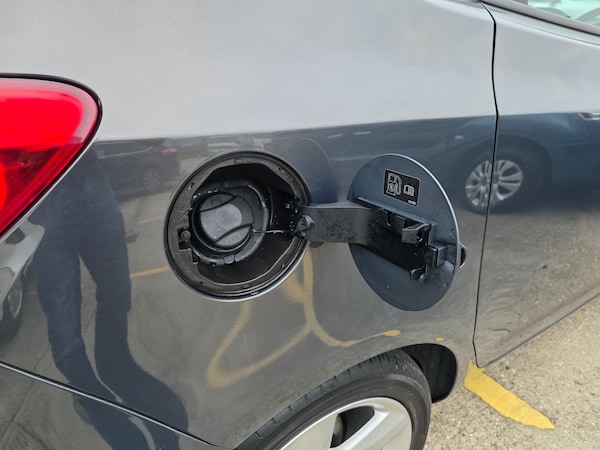 Used Vauxhall Meriva 2016 for sale - 76304600: Photo 28
