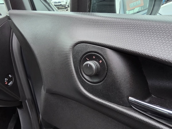 Used Vauxhall Meriva 2016 for sale - 76304600: Photo 34