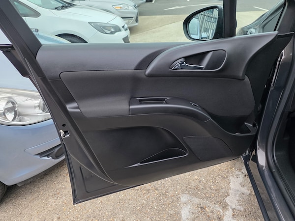 Used Vauxhall Meriva 2016 for sale - 76304600: Photo 43