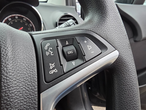 Used Vauxhall Meriva 2016 for sale - 76304600: Photo 64