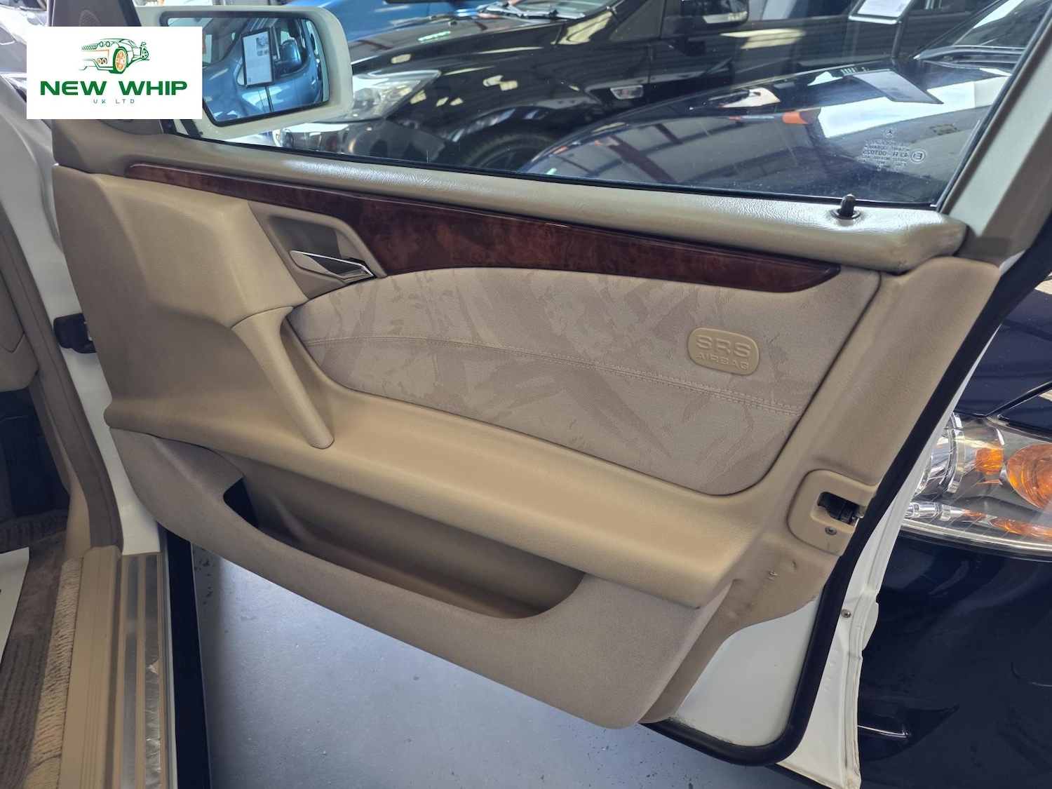 Used Mercedes-Benz E Class 1998 for sale - 76045610: Photo 14