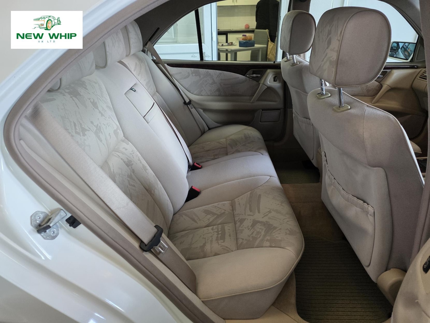 Used Mercedes-Benz E Class 1998 for sale - 76045610: Photo 20