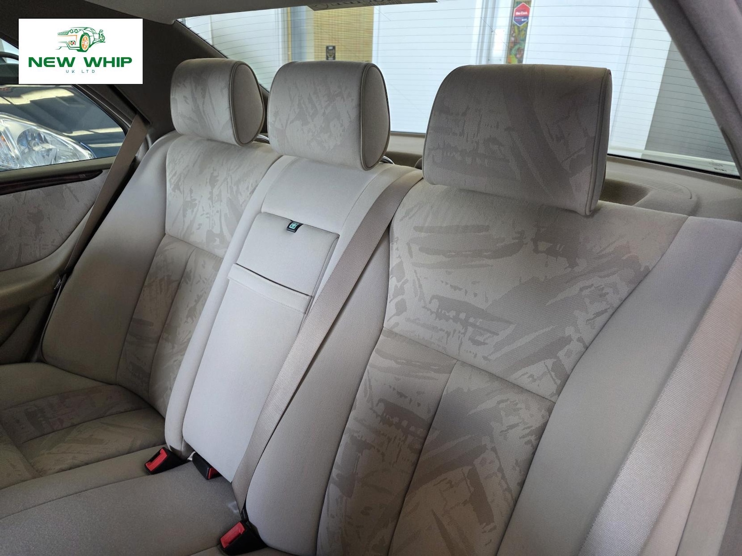 Used Mercedes-Benz E Class 1998 for sale - 76045610: Photo 23