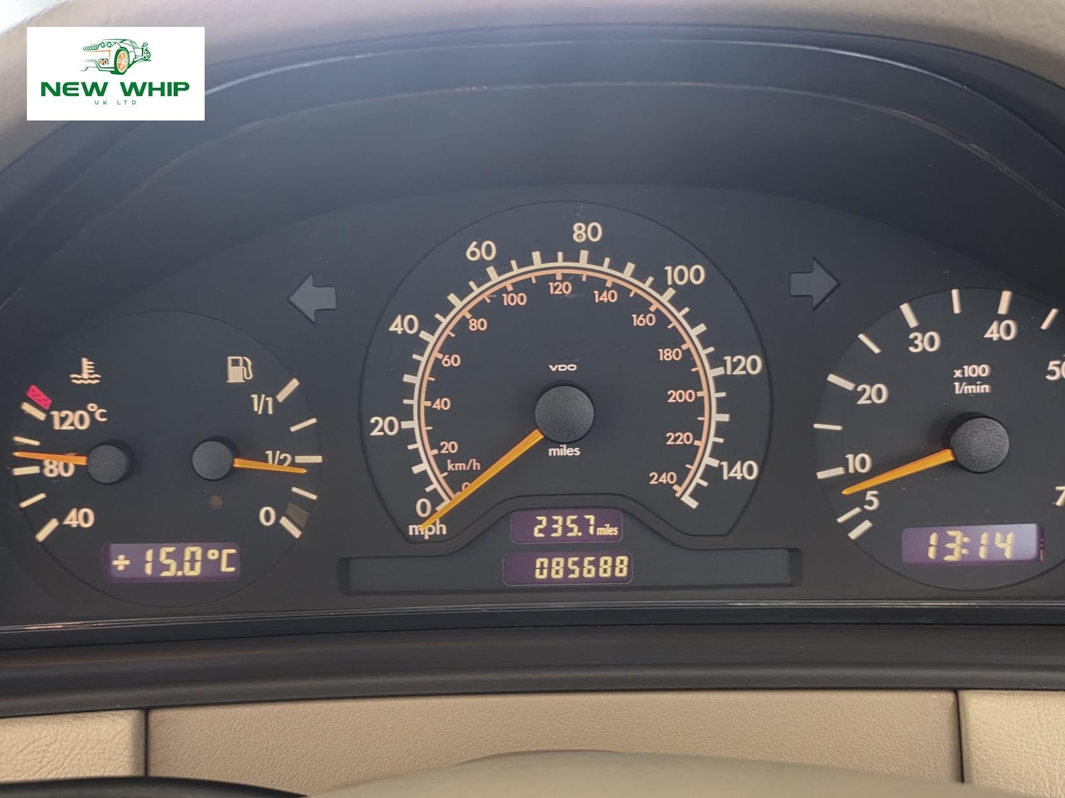 Used Mercedes-Benz E Class 1998 for sale - 76045610: Photo 28