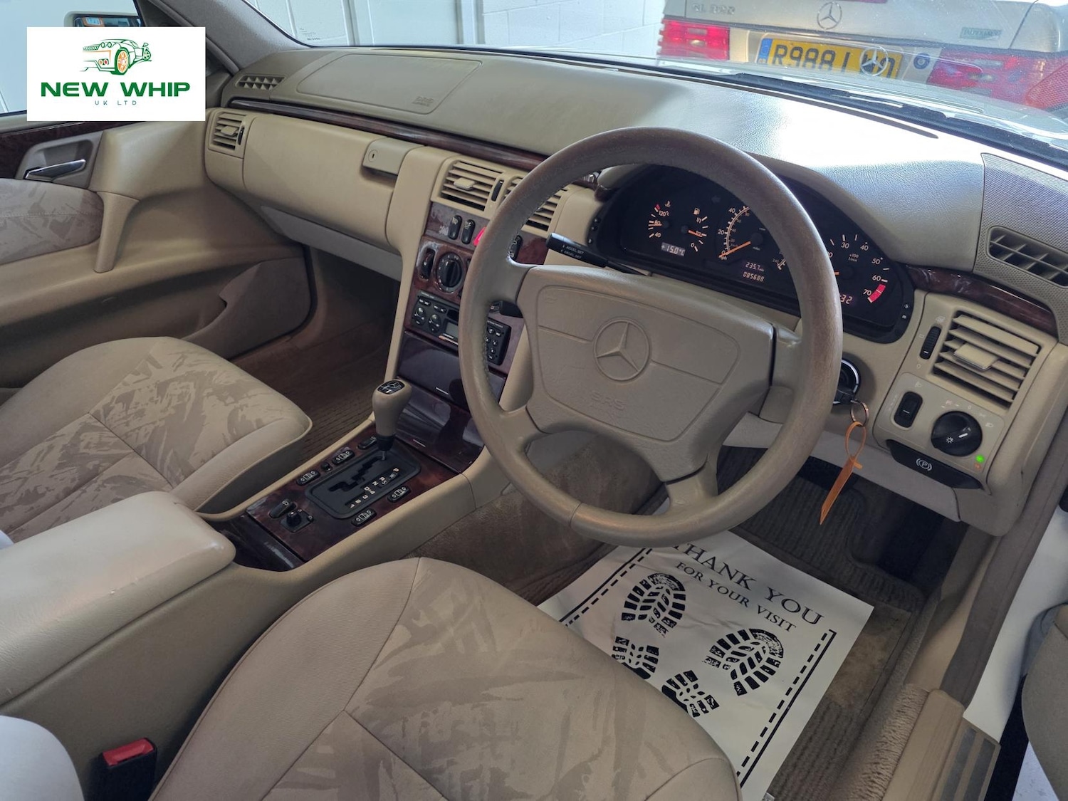 Used Mercedes-Benz E Class 1998 for sale - 76045610: Photo 4