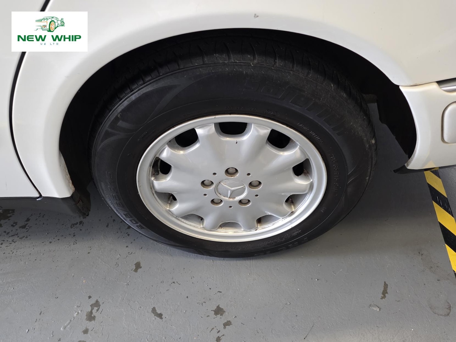 Used Mercedes-Benz E Class 1998 for sale - 76045610: Photo 51