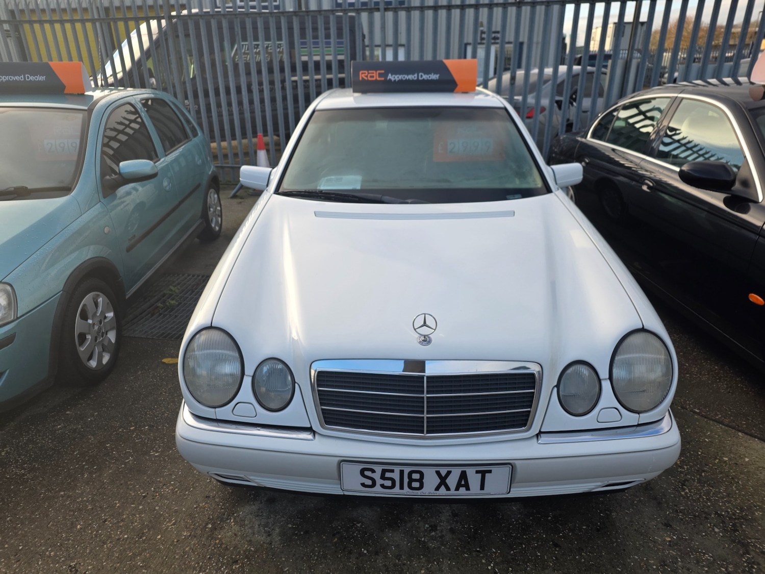Used Mercedes-Benz E Class 1998 for sale - 76045610: Photo 56