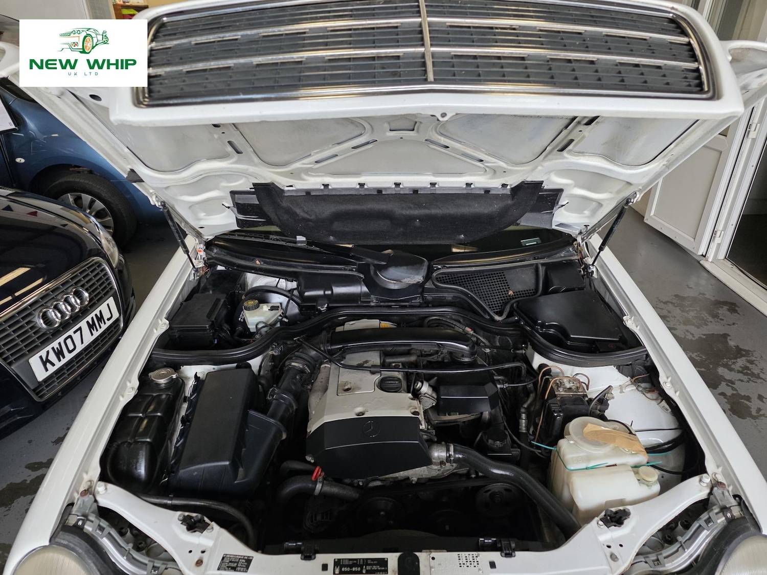 Used Mercedes-Benz E Class 1998 for sale - 76045610: Photo 7