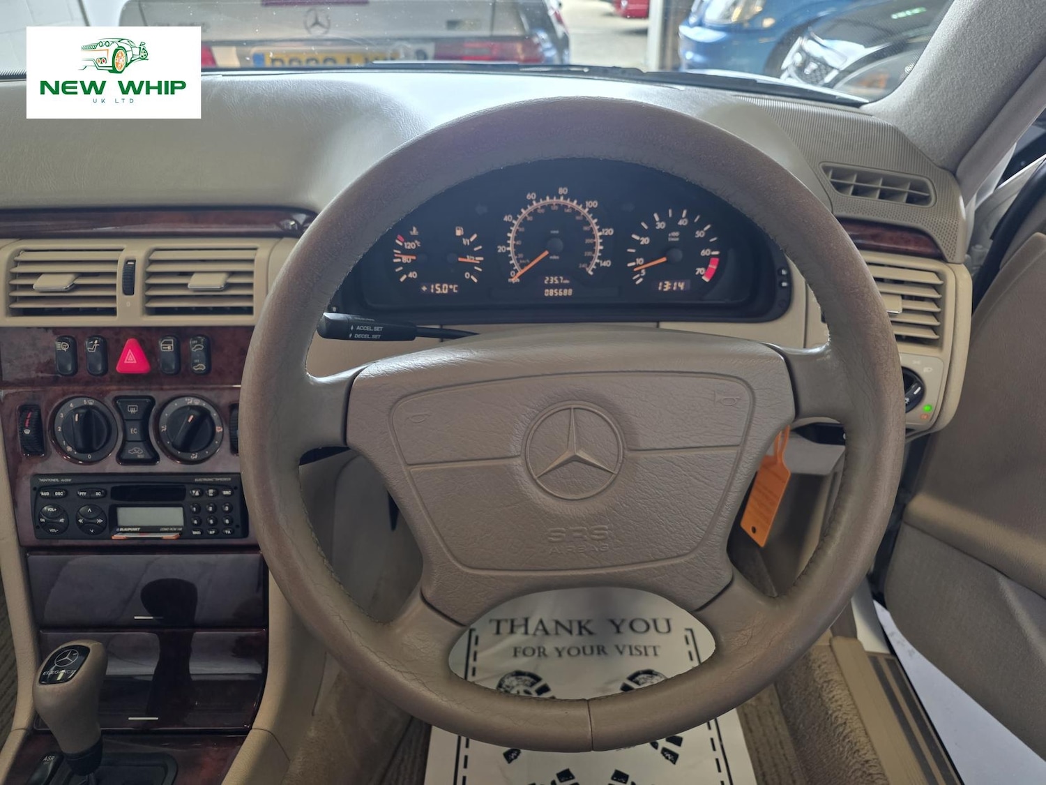 Used Mercedes-Benz E Class 1998 for sale - 76045610: Photo 8