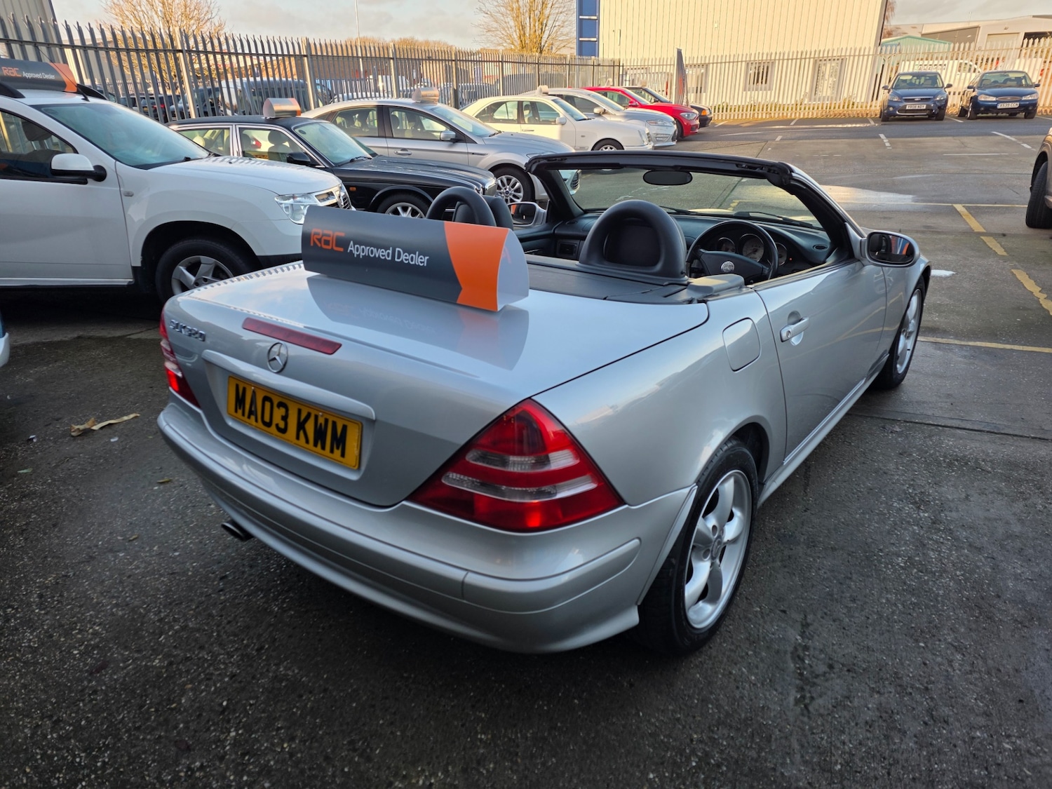 Used Mercedes-Benz SLK 2003 for sale - 76896723: Photo 4