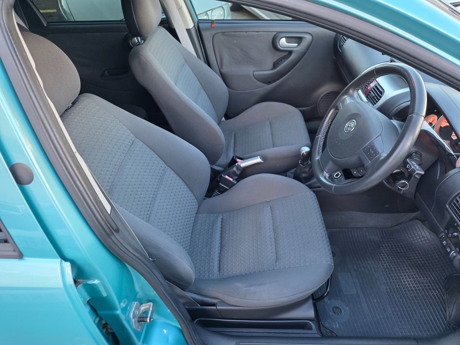 Used Vauxhall Corsa 2003 for sale - 76422111: Photo 13