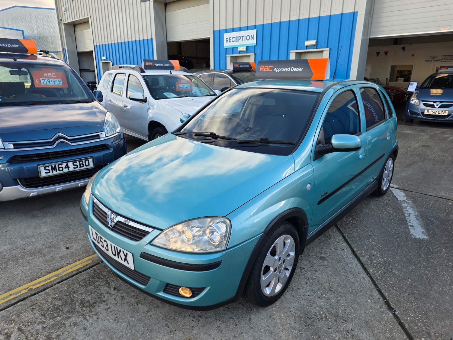 Used Vauxhall Corsa 2003 for sale - 76422111: Photo 2