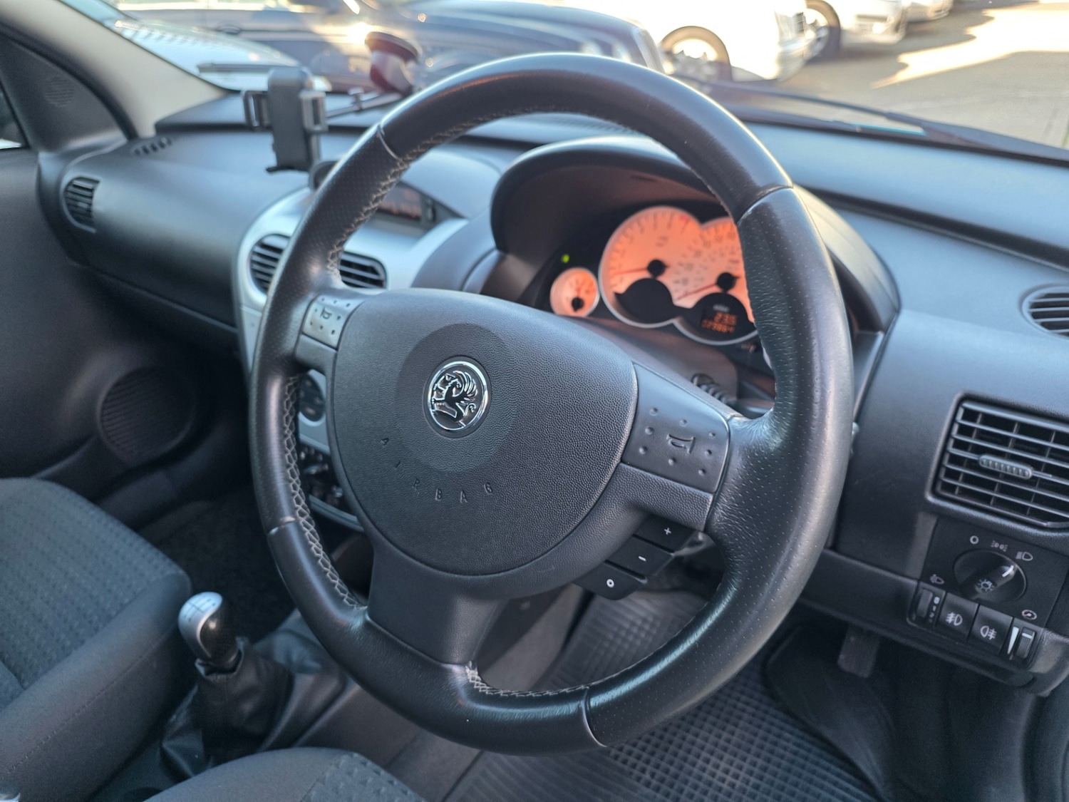 Used Vauxhall Corsa 2003 for sale - 76422111: Photo 46