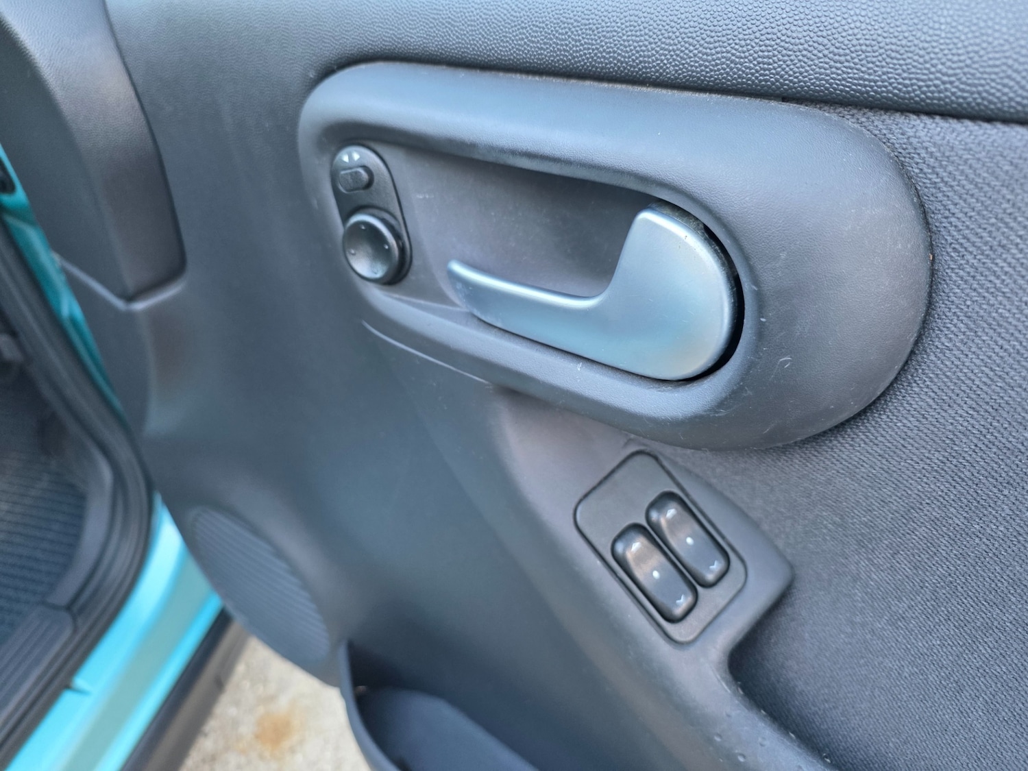 Used Vauxhall Corsa 2003 for sale - 76422111: Photo 61