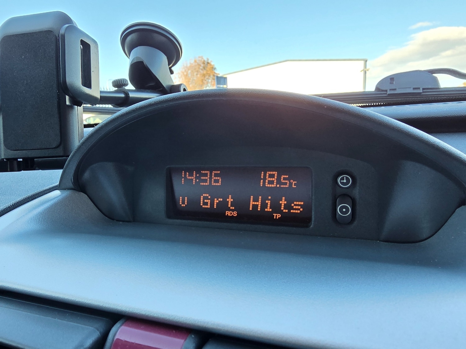 Used Vauxhall Corsa 2003 for sale - 76422111: Photo 64