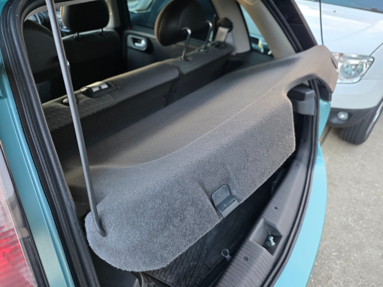 Used Vauxhall Corsa 2003 for sale - 76422111: Photo 65