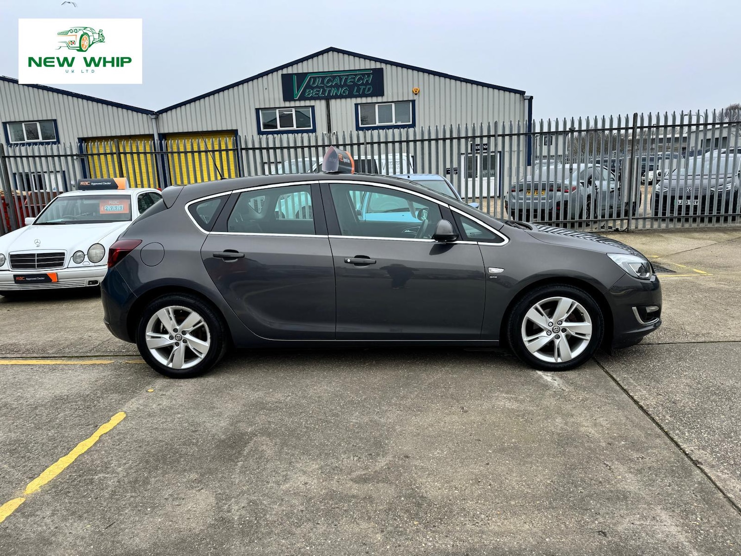 Used Vauxhall Astra 2013 for sale - 77804010: Photo 12