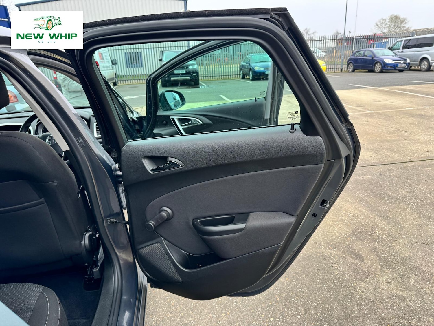 Used Vauxhall Astra 2013 for sale - 77804010: Photo 16