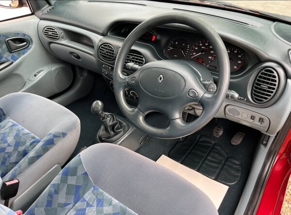 Used Renault Megane 1997 for sale - 75558938: Photo 13