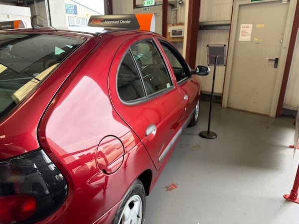 Used Renault Megane 1997 for sale - 75558938: Photo 8
