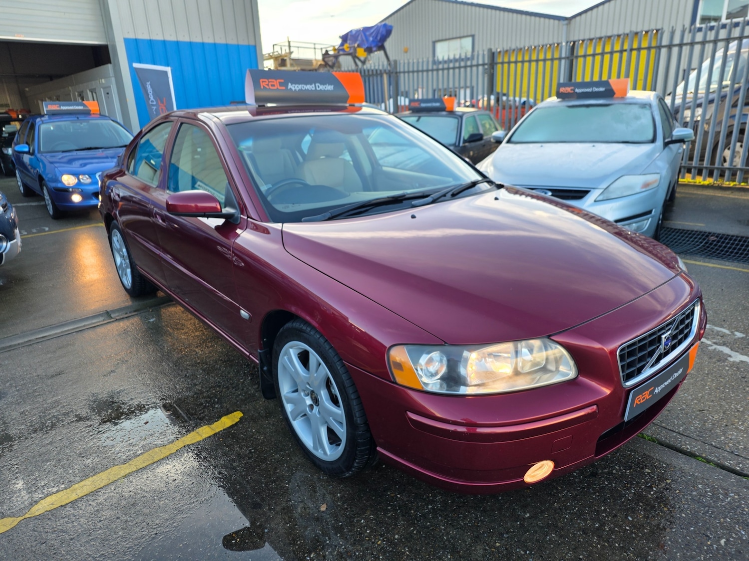 Used Volvo S60 2005 for sale - 76656516: Photo 2