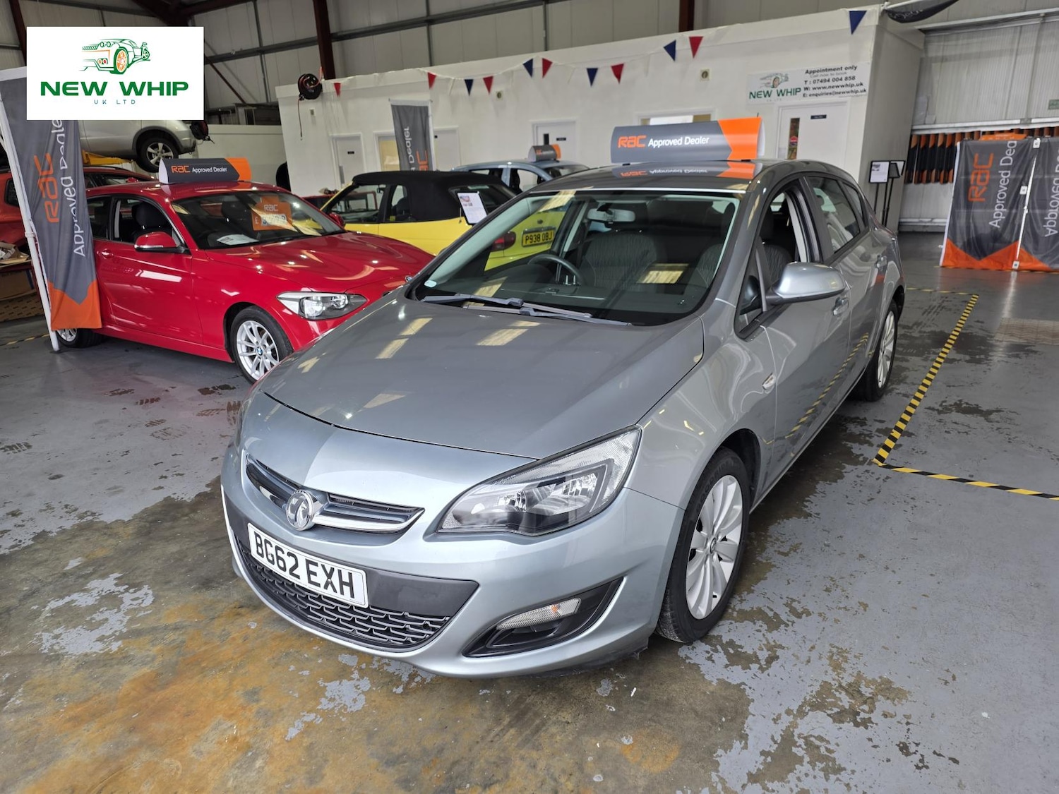 Used Vauxhall Astra 2012 for sale - 77536399: Photo 1