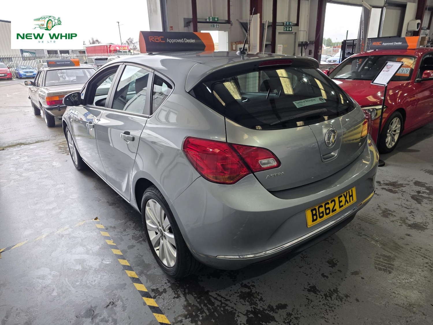 Used Vauxhall Astra 2012 for sale - 77536399: Photo 3