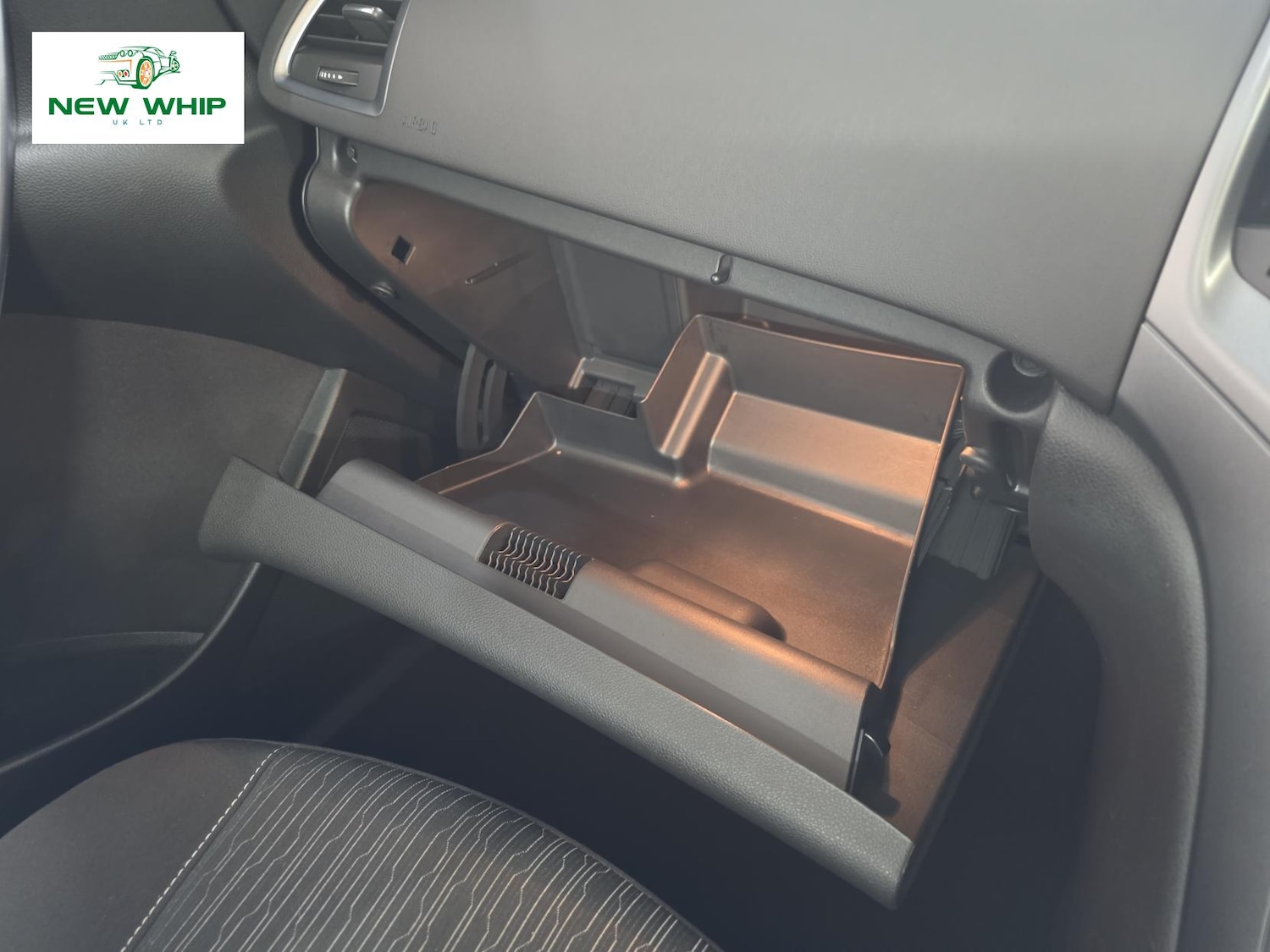 Used Vauxhall Astra 2012 for sale - 77536399: Photo 52