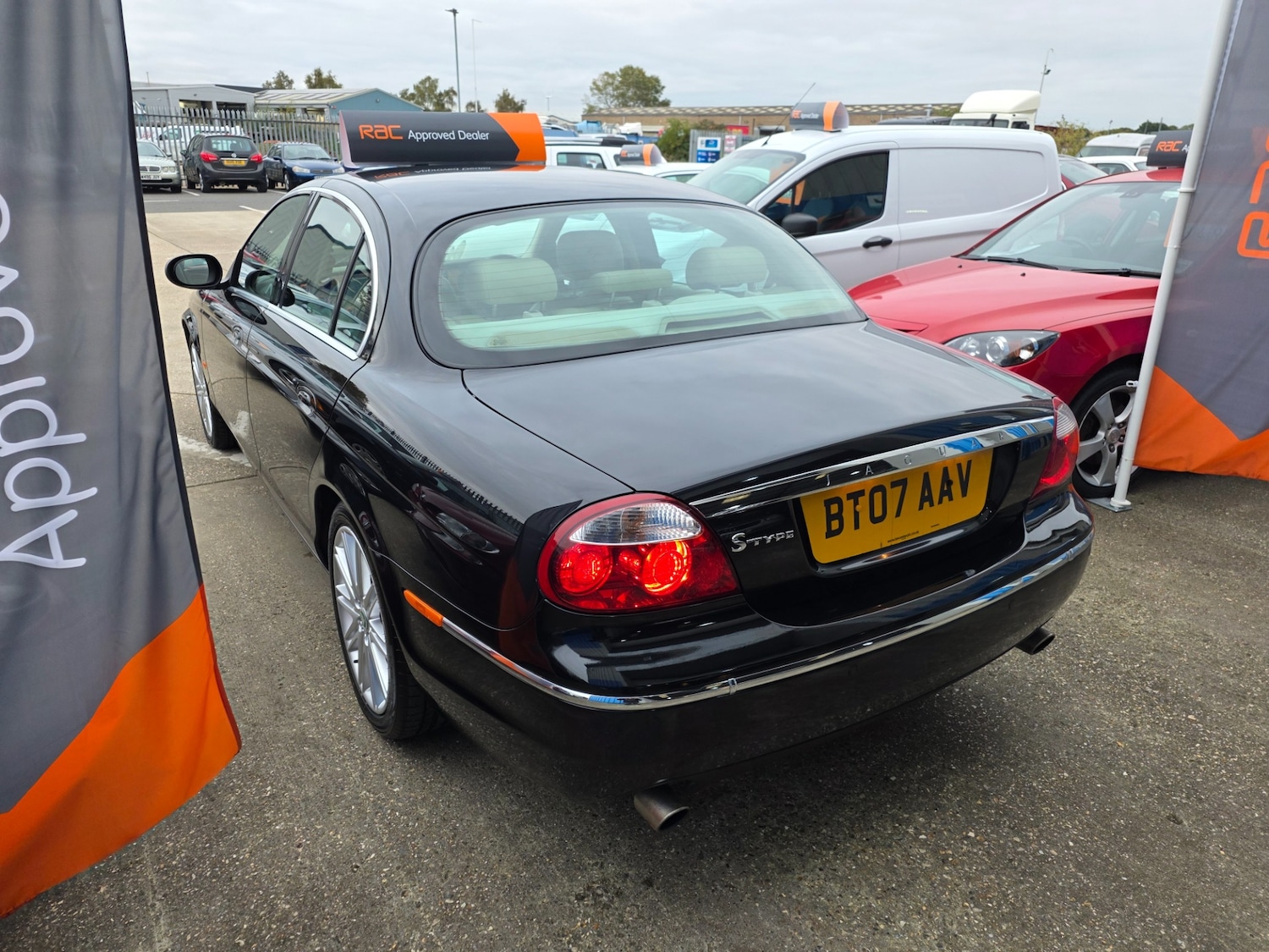 Used Jaguar S-Type 2007 for sale - 76237501: Photo 3