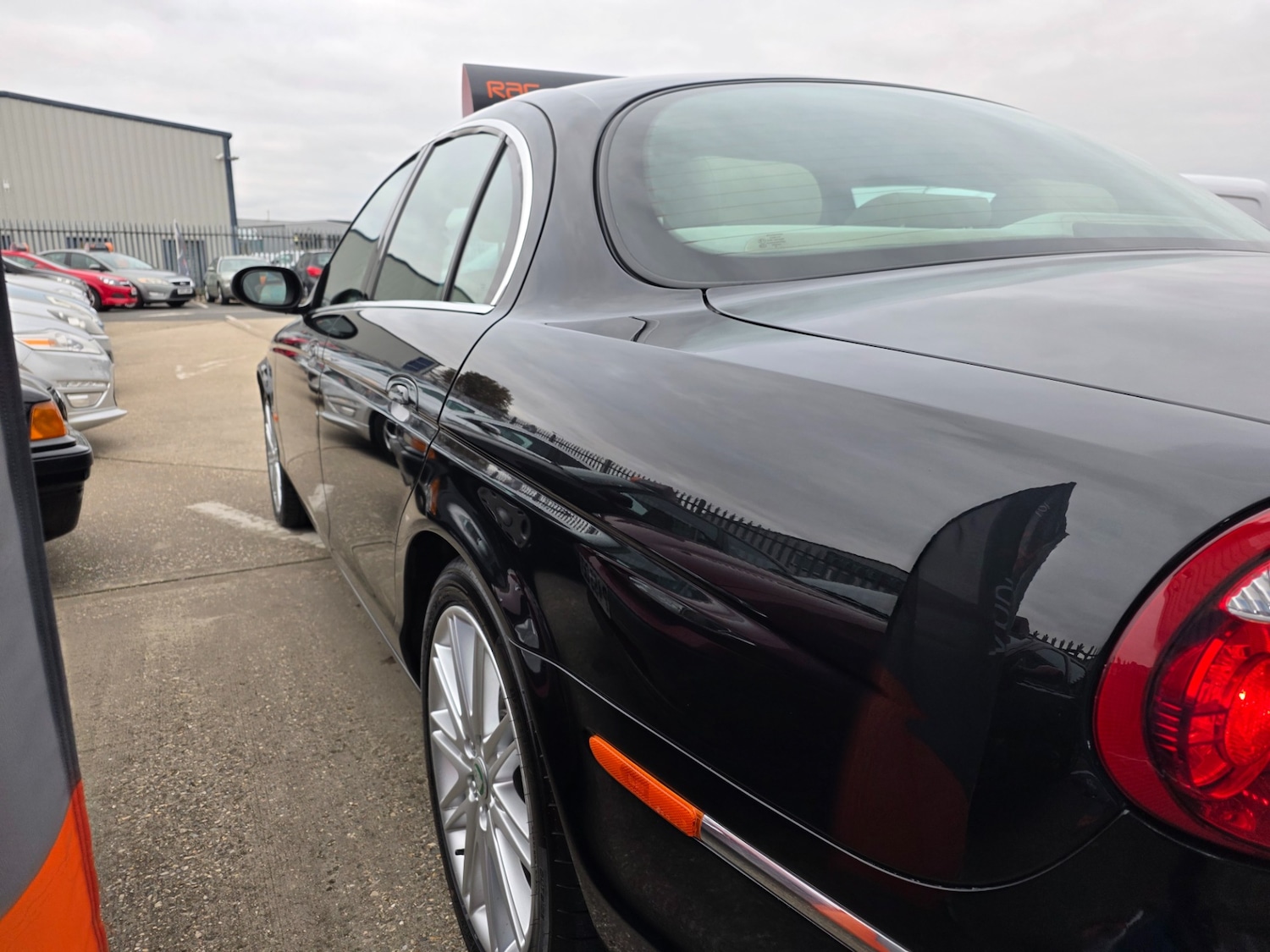 Used Jaguar S-Type 2007 for sale - 76237501: Photo 9