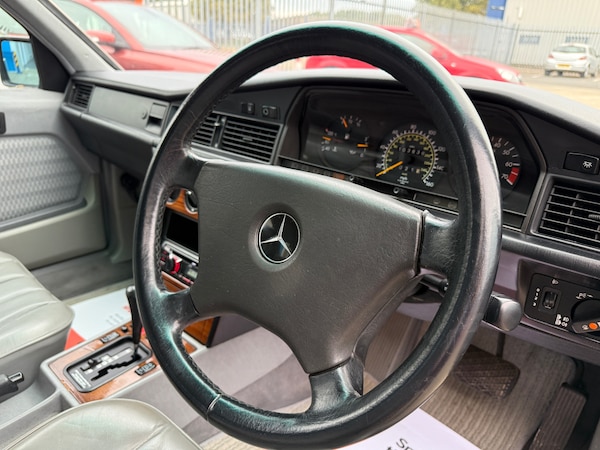Used Mercedes-Benz 190 1992 for sale - 75668159: Photo 12