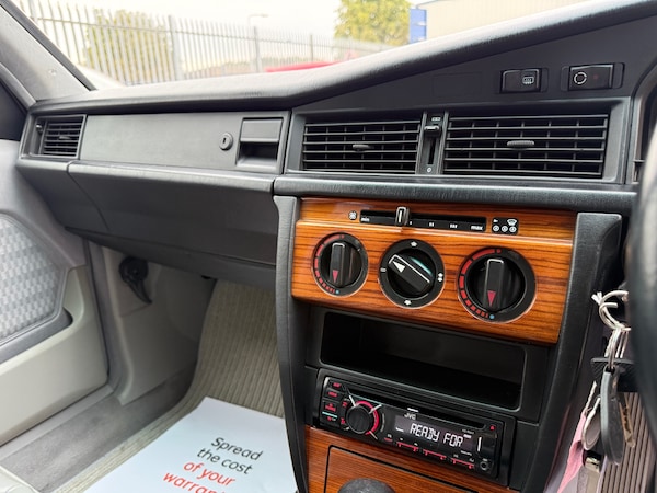Used Mercedes-Benz 190 1992 for sale - 75668159: Photo 19