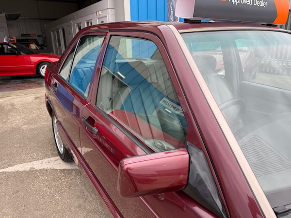 Used Mercedes-Benz 190 1992 for sale - 75668159: Photo 36