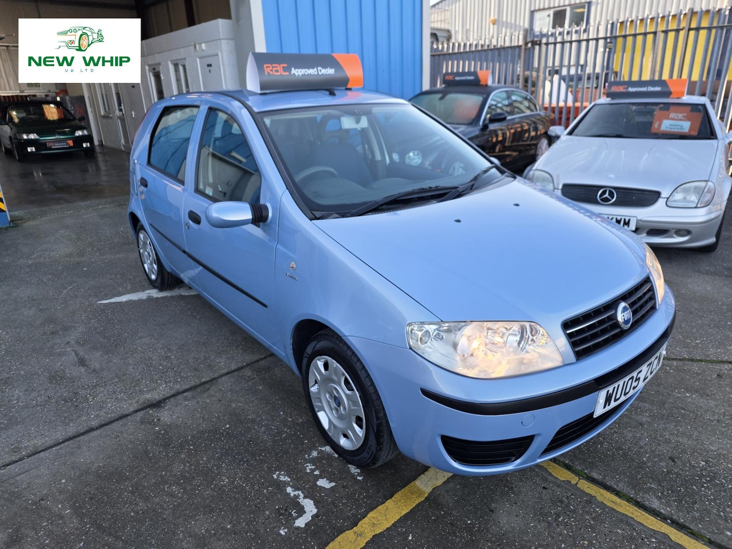 Used Fiat Punto 2005 for sale - 77312476: Photo 2