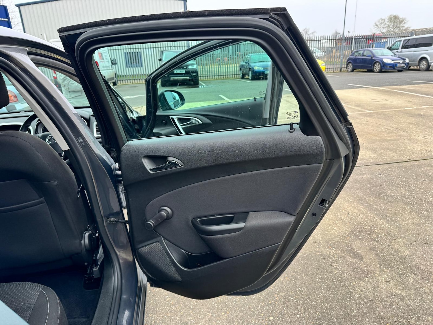 Used Vauxhall Astra 2013 for sale - 77803240: Photo 24